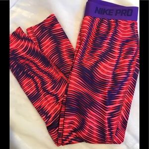 EUC Nike Pro Legging/Tight Size Medium